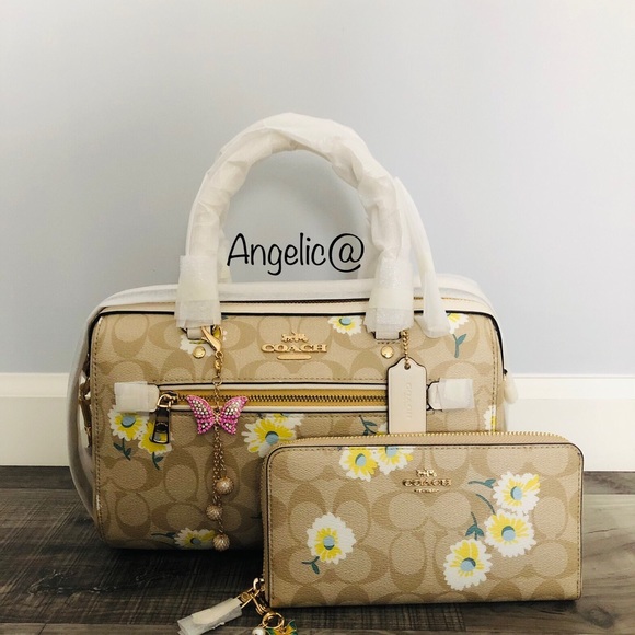 SOLD!!!Coach Daisy purse and wallet set - Picture 7 of 16